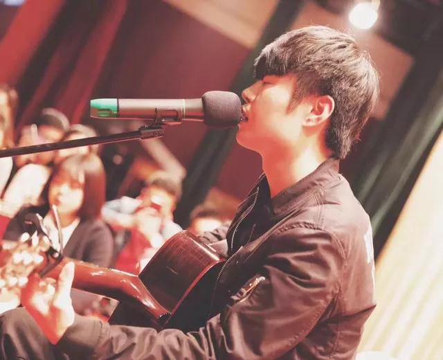 陈硕子潍坊演唱会