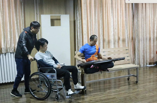 2020话剧爸爸的马拉松烟台站
