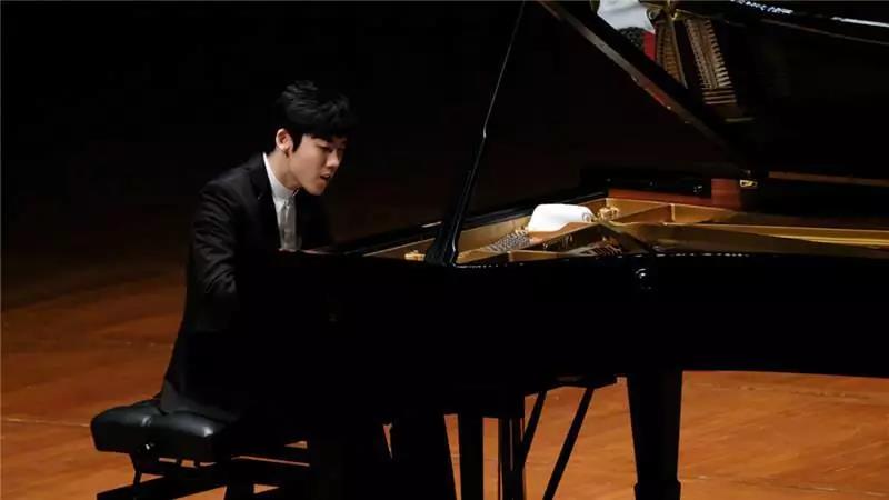 2019张昊辰重庆音乐会