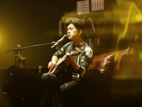 李健上海演唱会