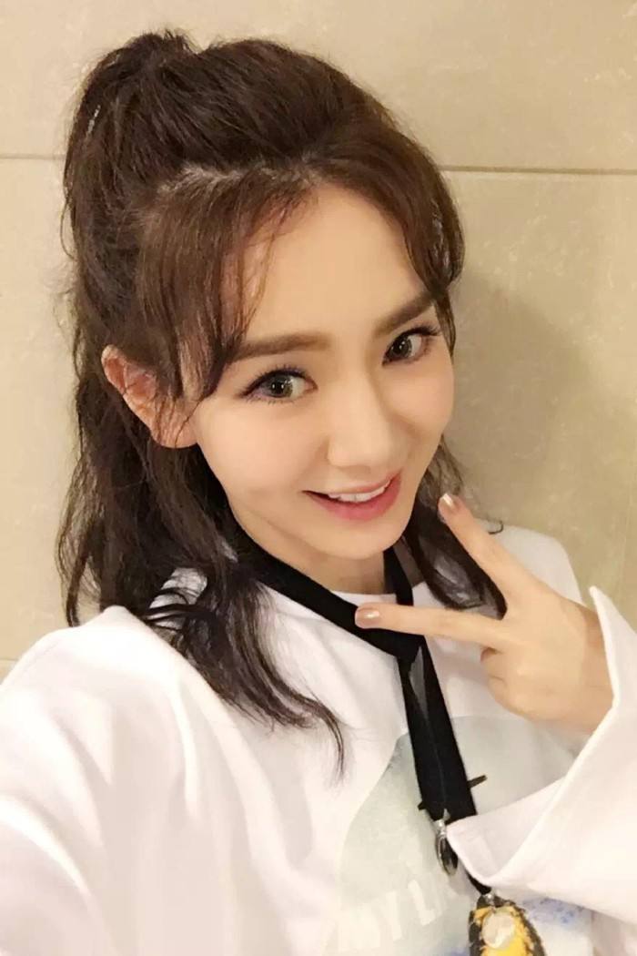 戚薇北京生日演唱会