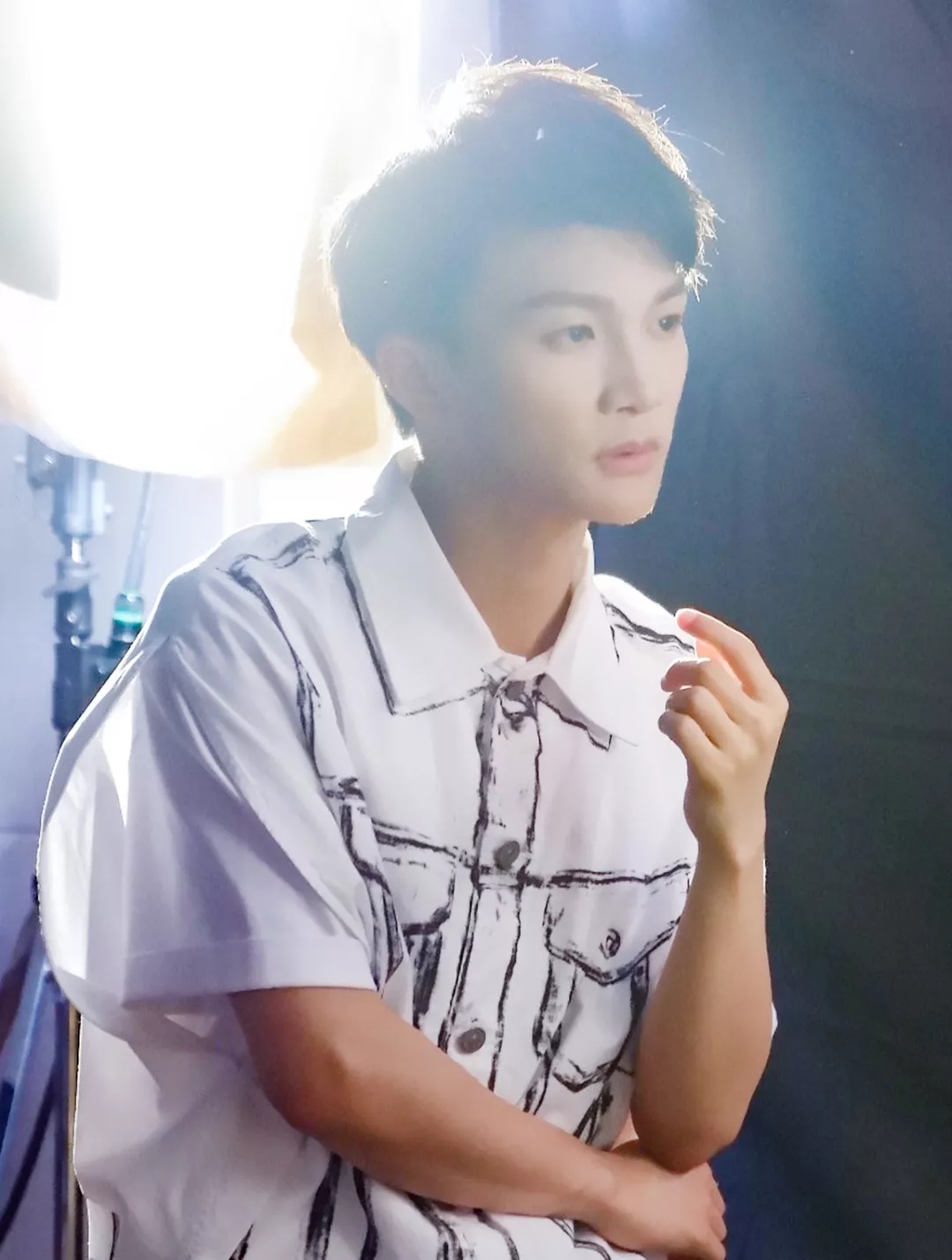 https://image.huanghepiao.com/images/201909/source_img/17251_G_1568275912942.jpg