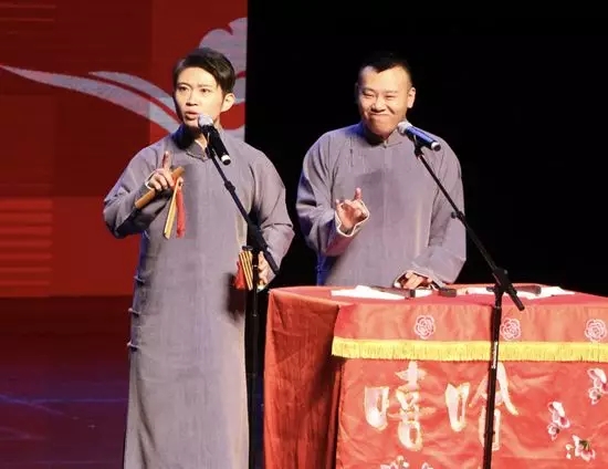 金霏曦比厦门相声专场