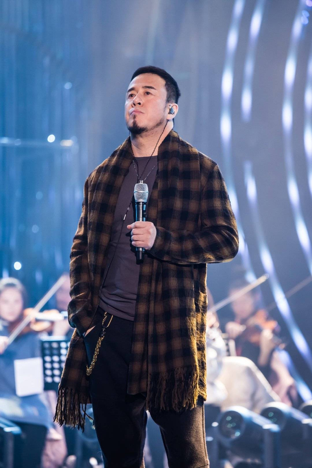 杨坤