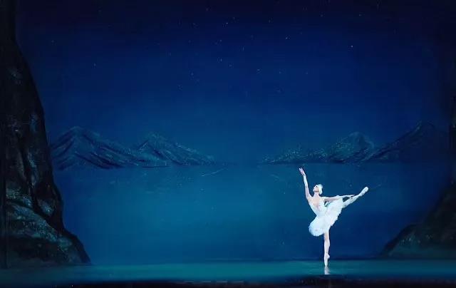 2020芭蕾舞天鹅湖西安站