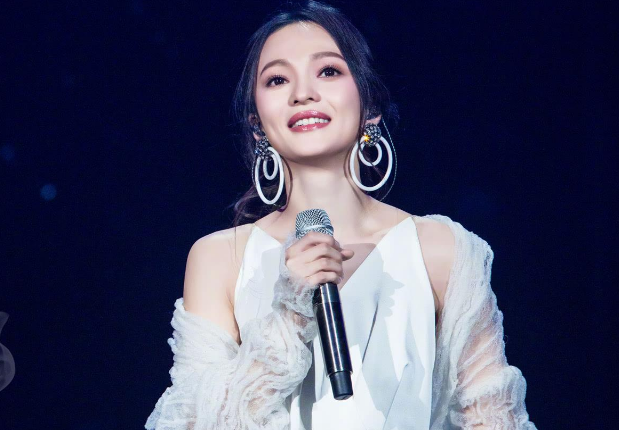周杰伦张韶涵南昌群星演唱会